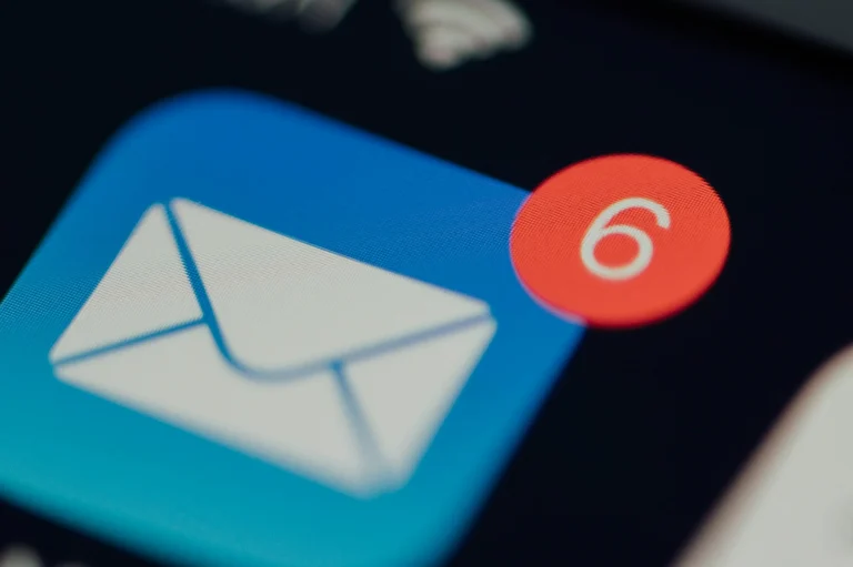how to spot a scam email